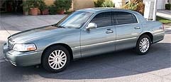 2004 Lincoln Town Car 